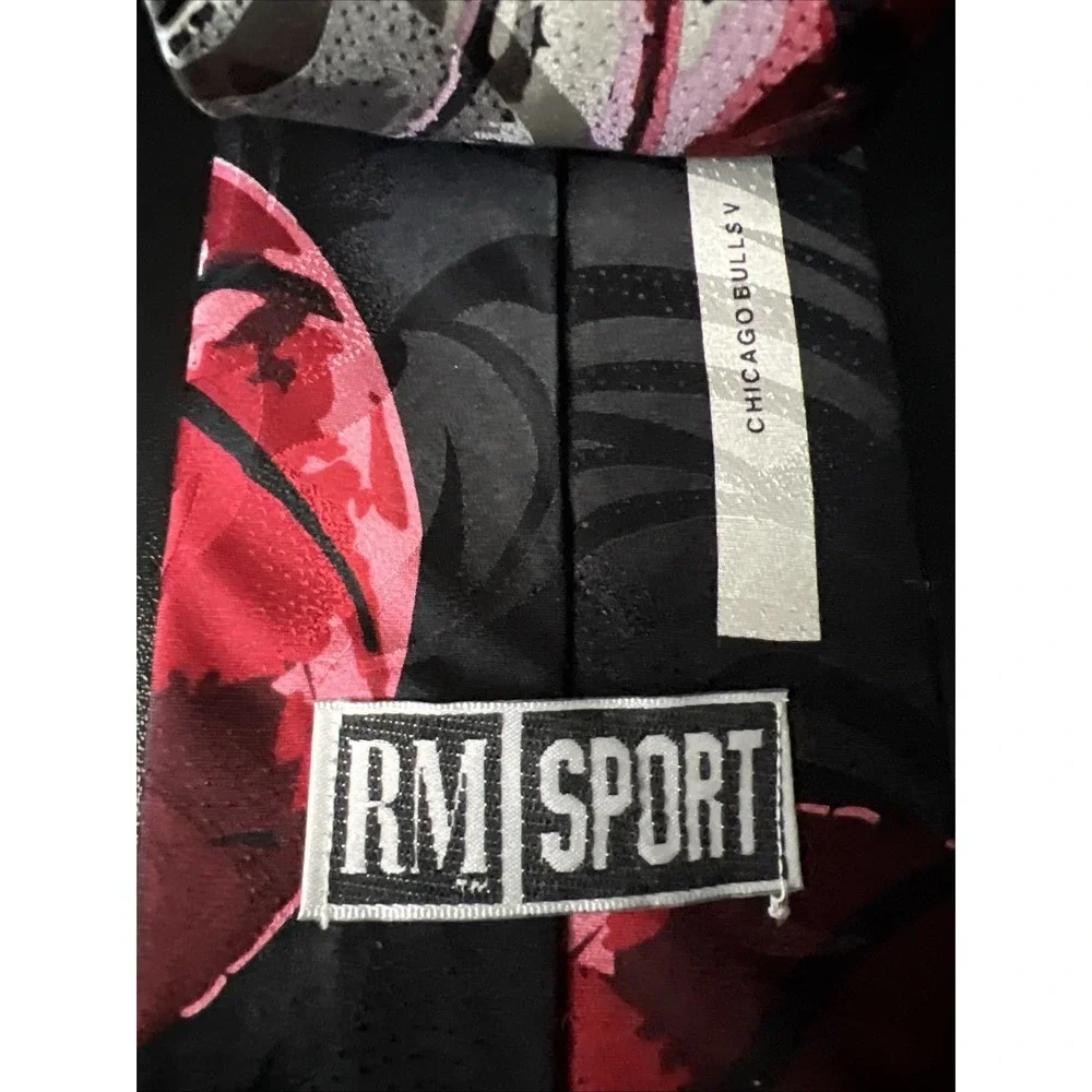 Vtg Chicago Bulls Ralph Marlin‎ RM Sport Neck Tie Basketball Jordan Pippen NBA